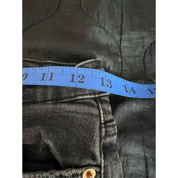 Zara Jeans Womens Size 2 Black Denim Premium Collection Raw Hem Straight Jeans - Picture 4 of 8